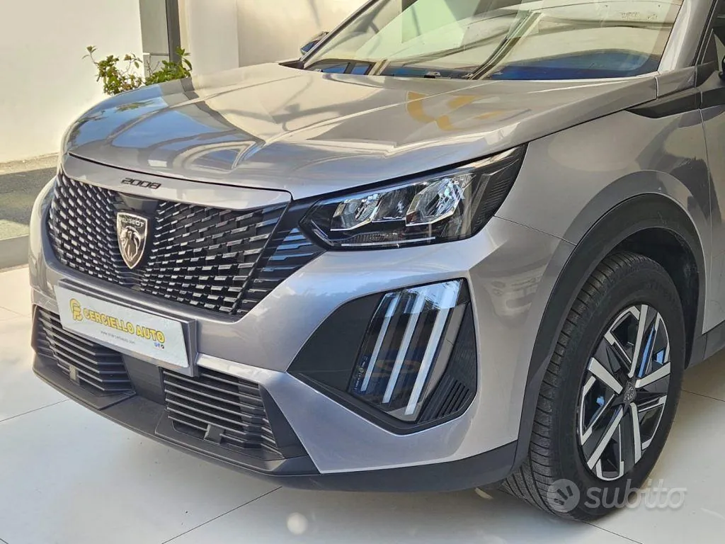 Peugeot 2008 2024 photo 3