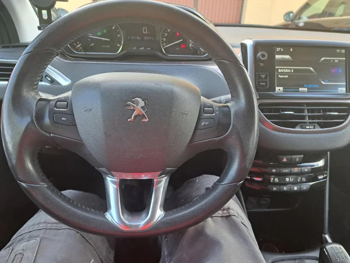 Peugeot 3008 2014 photo 2