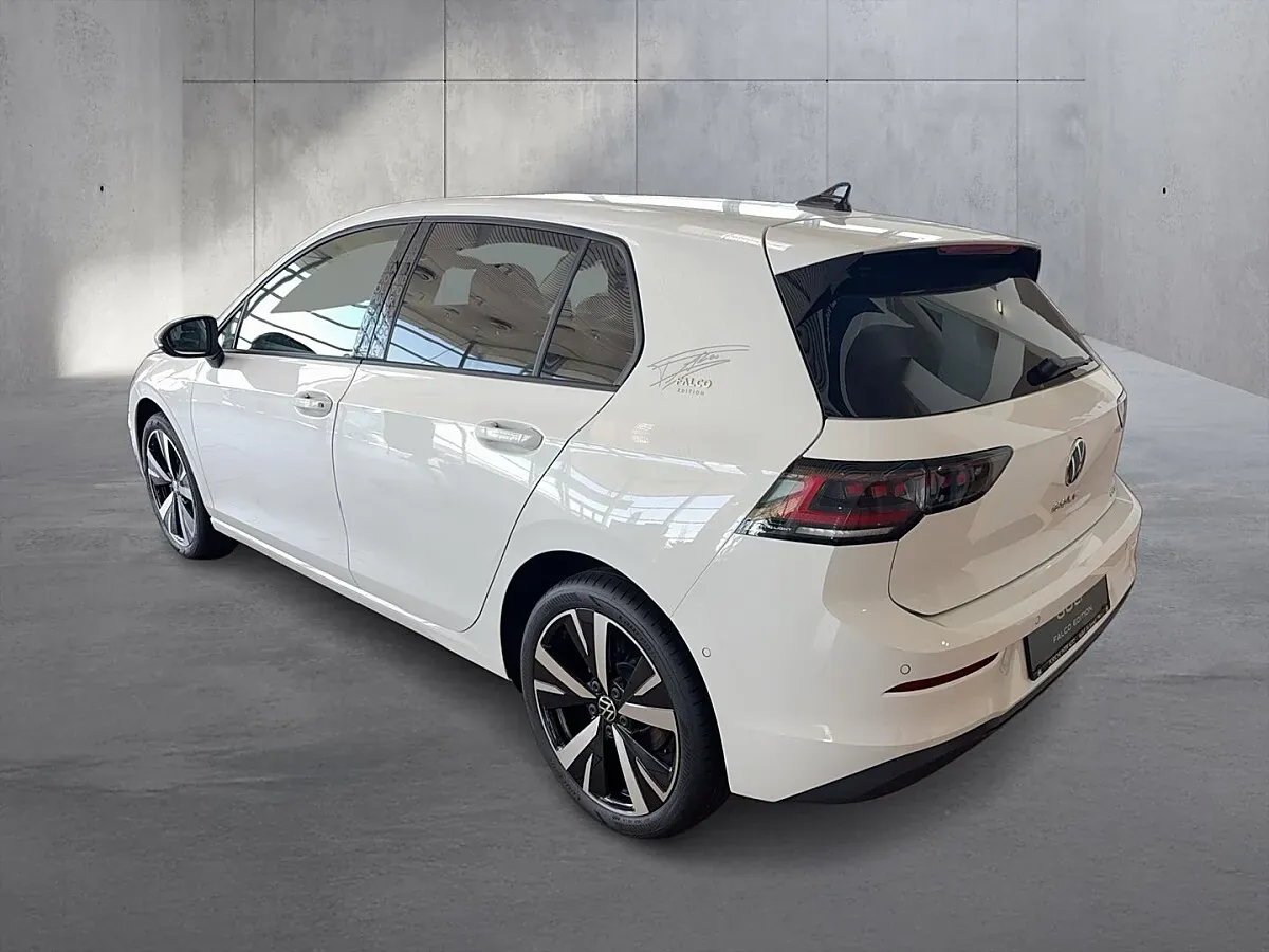 Volkswagen Golf 2026 photo 3