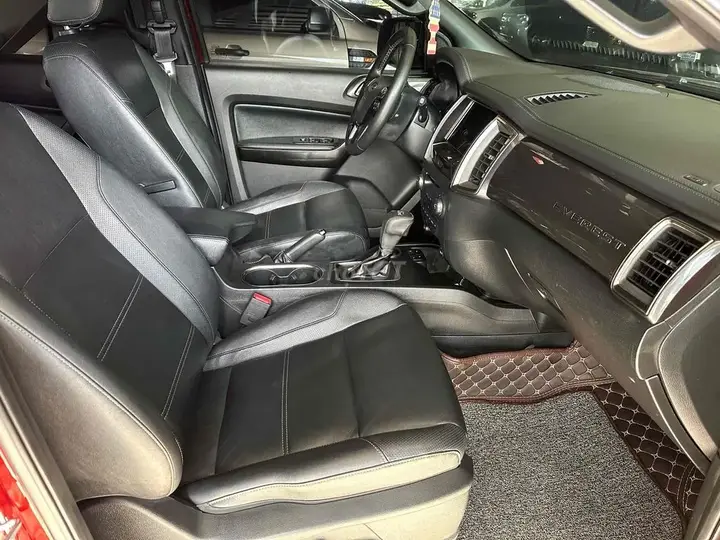 Ford Everest 2021 photo 3
