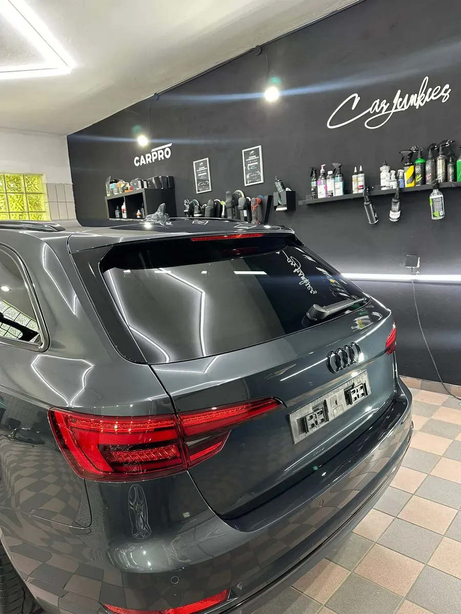 Audi A4 2016 photo 2