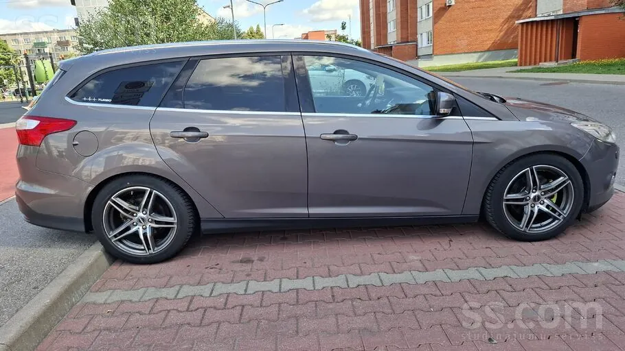 Ford Focus 2014 photo 4