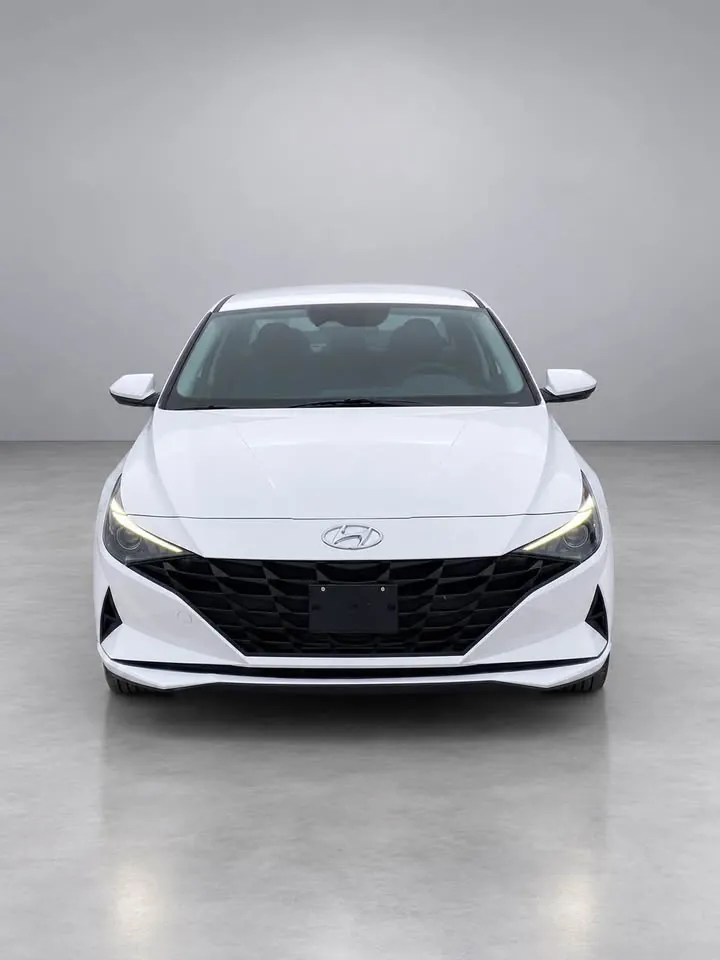 Hyundai Elantra 2022 photo 3