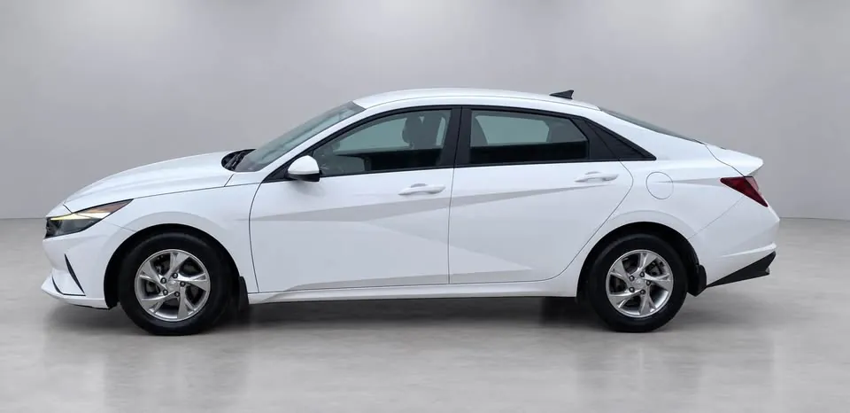 Hyundai Elantra 2022 photo 4