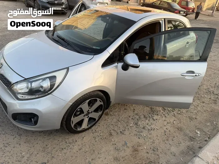 Kia Rio 2015 photo 3