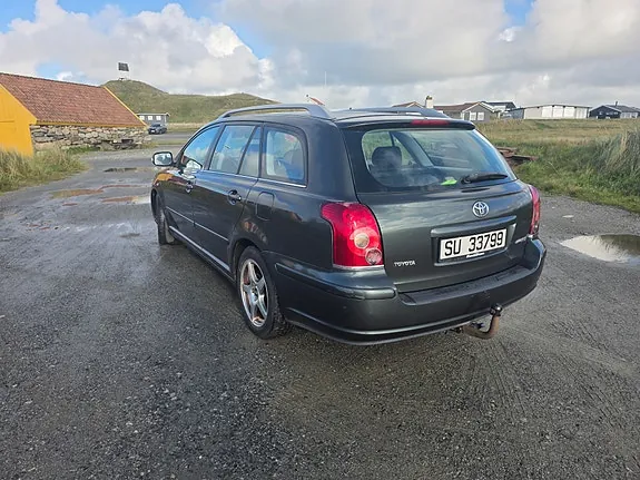Toyota Avensis 2006 photo 5