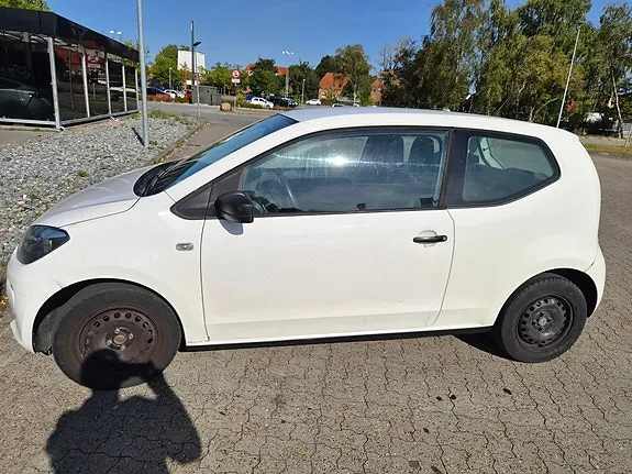 Volkswagen Up 2014 photo 3