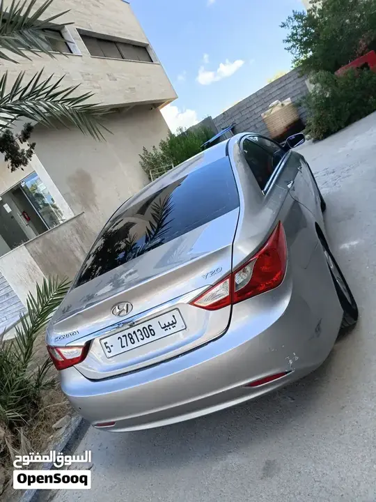 Hyundai Sonata 2011 photo 4