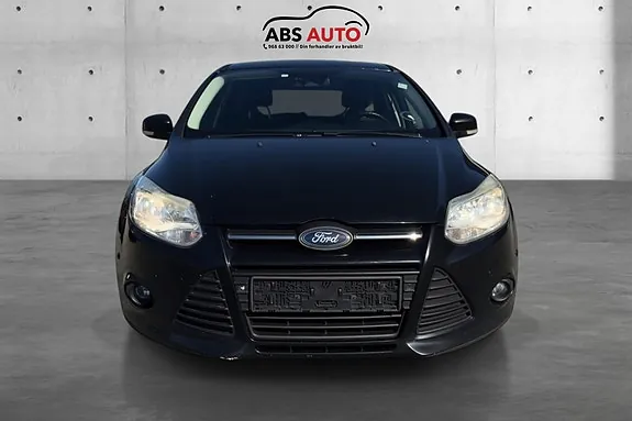 Ford Focus 2013 photo 2