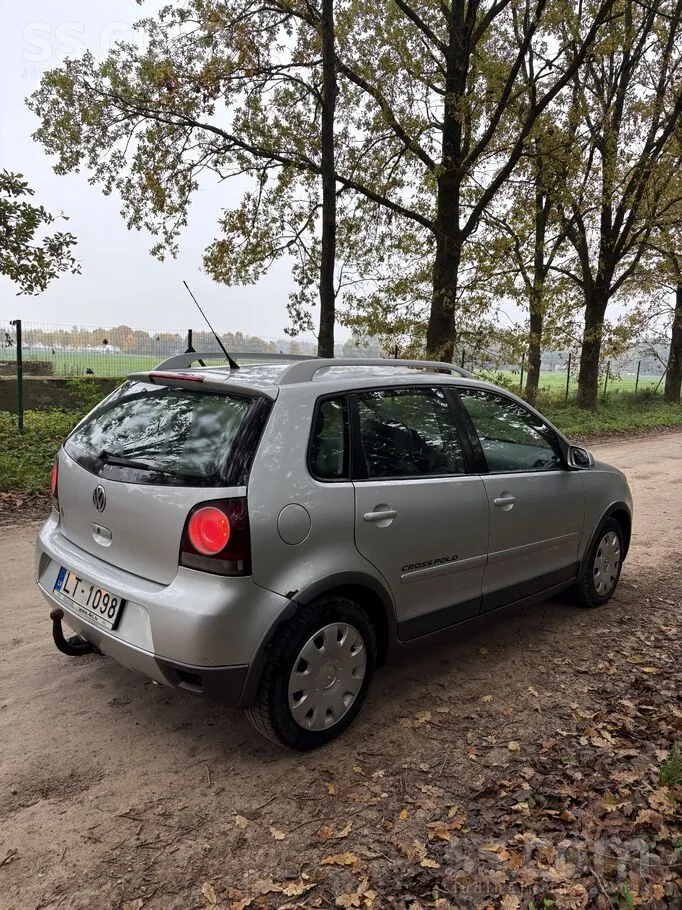 Volkswagen Polo 2006 photo 4