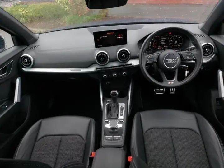 Audi Q2 2023 photo 3