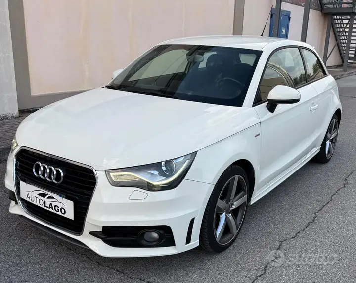 Audi A1 2011 photo 2