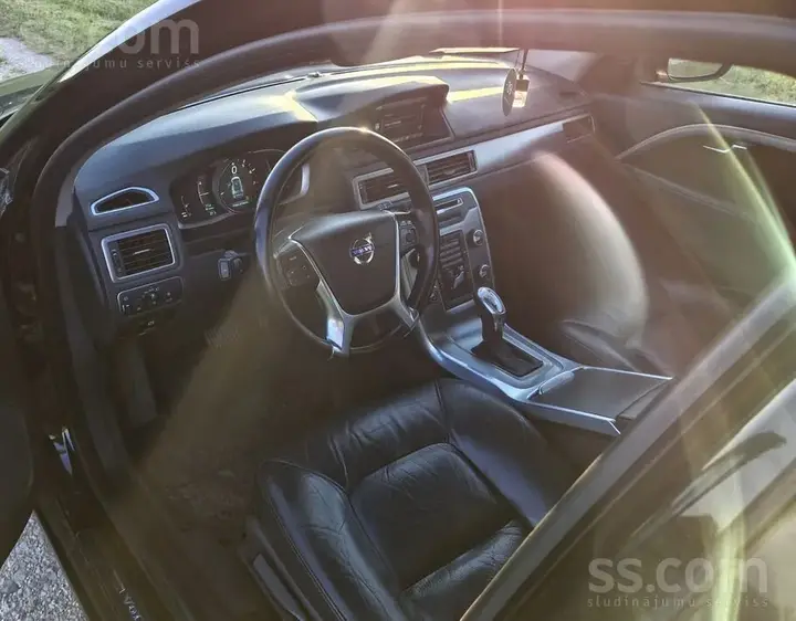 Volvo V70 2014 photo 5