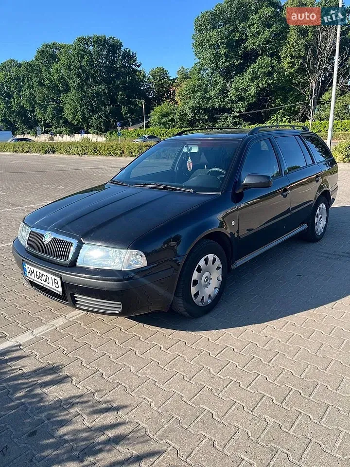 Skoda Octavia 2005 photo 2