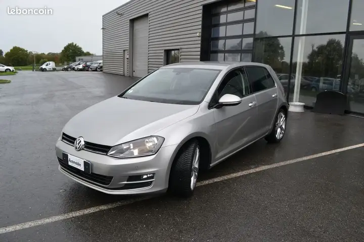 Volkswagen Golf 2013 photo 2