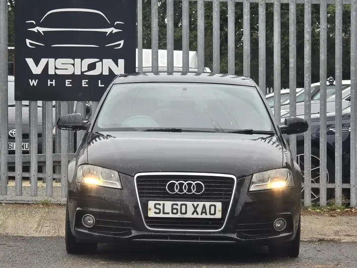 Audi A3 2010 photo 2