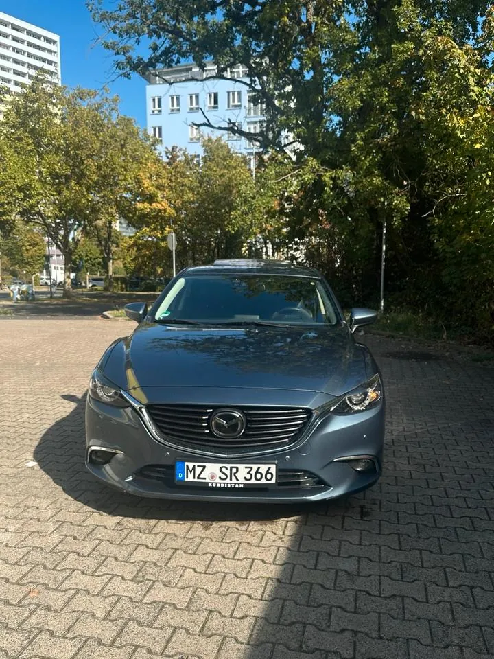 Mazda 6