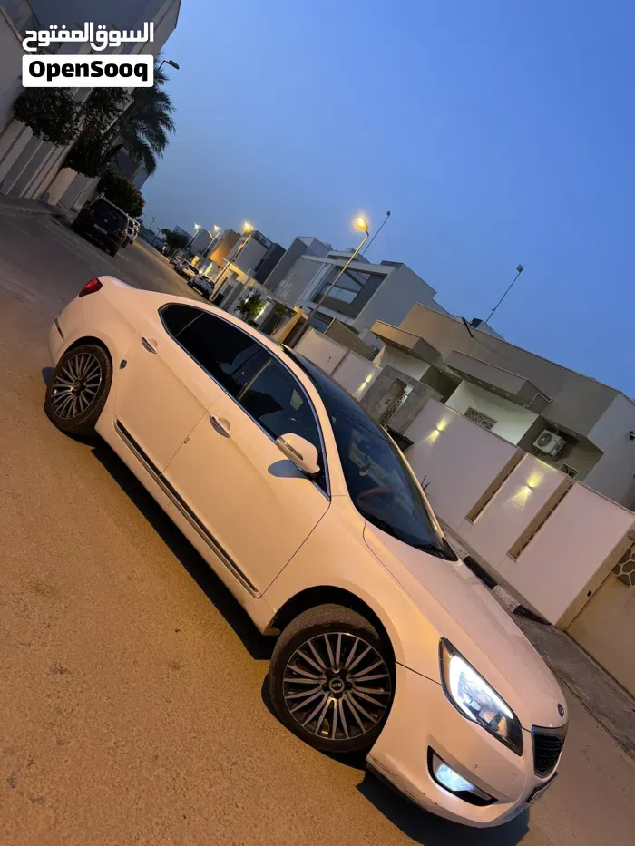 Kia Cadenza 2012 photo 3