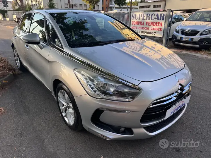 DS Automobiles Ds 5