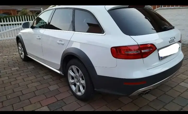 Audi A4 Allroad 2015 photo 2