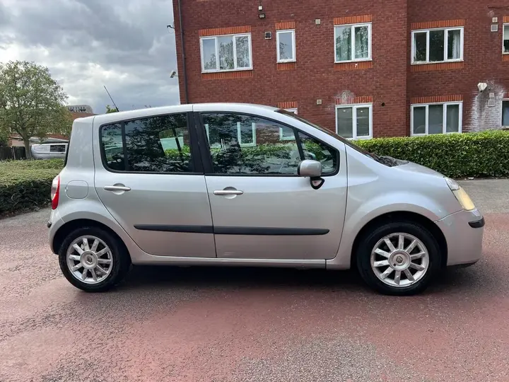 Renault Modus 2007 photo 3