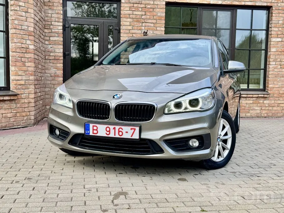 BMW 218