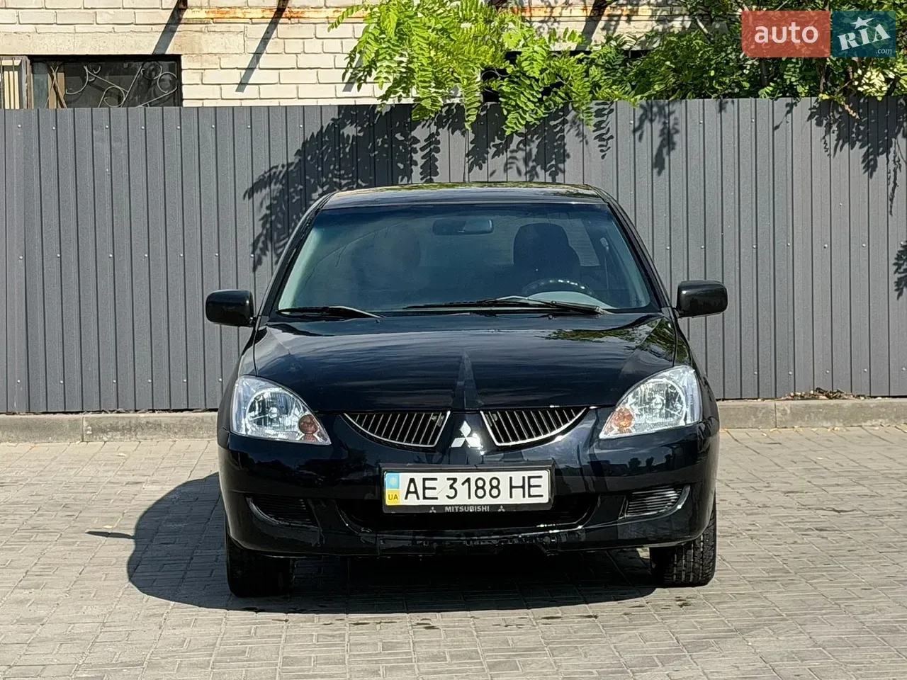 Mitsubishi Lancer 2004 photo 2