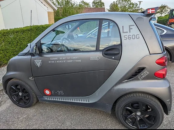 Smart Fortwo Coupe 2010 photo 2