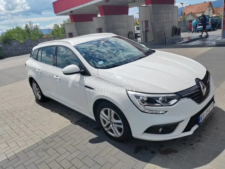 Renault Megane 2019 photo 2