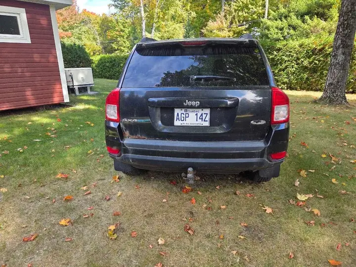 Jeep Compass 2011 photo 4