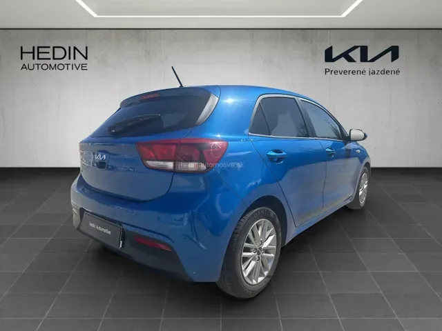 Kia Rio 2023 photo 4