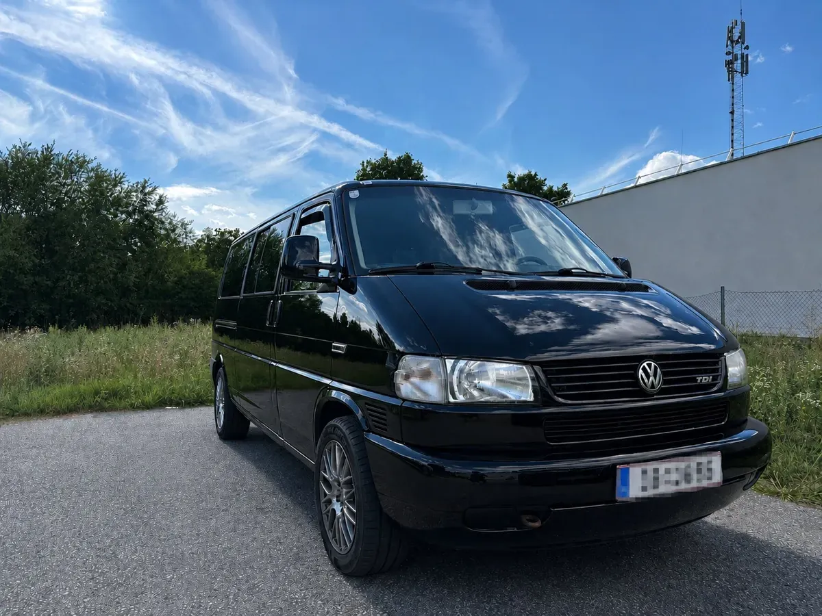 Volkswagen Caravelle
