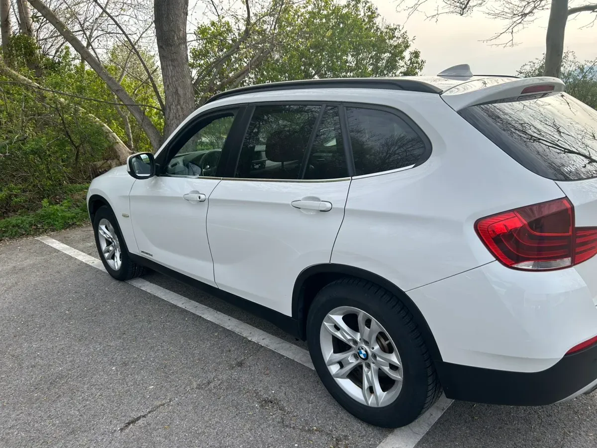 BMW X1 2011 photo 2