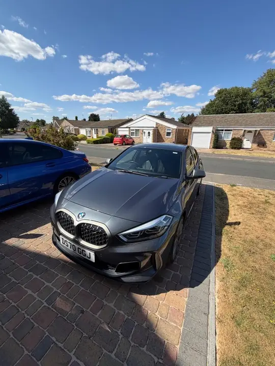 BMW 1 Series 2021 photo 2
