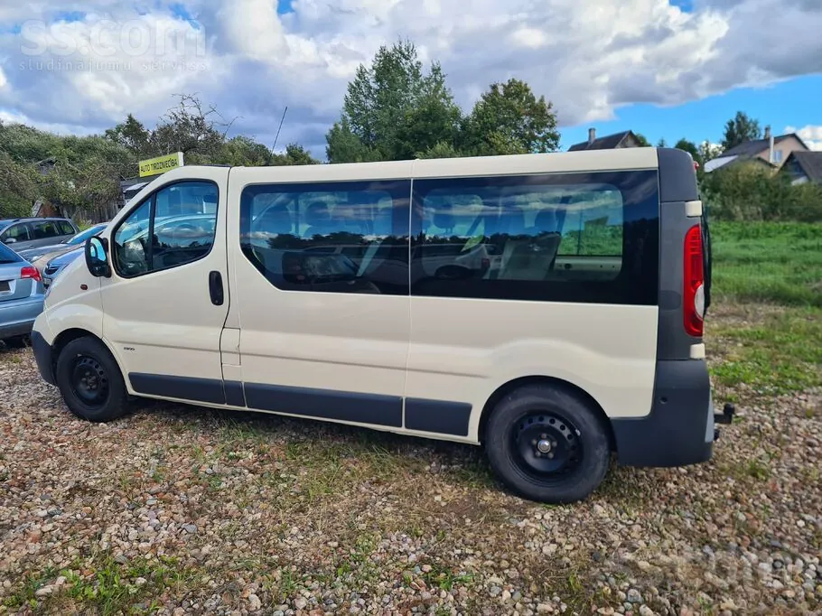 Opel Vivaro 2007 photo 2