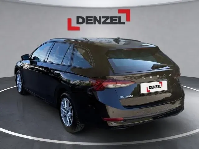 Skoda Octavia 2021 photo 3
