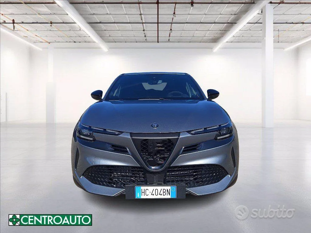 Alfa Romeo Junior 2026 photo 2