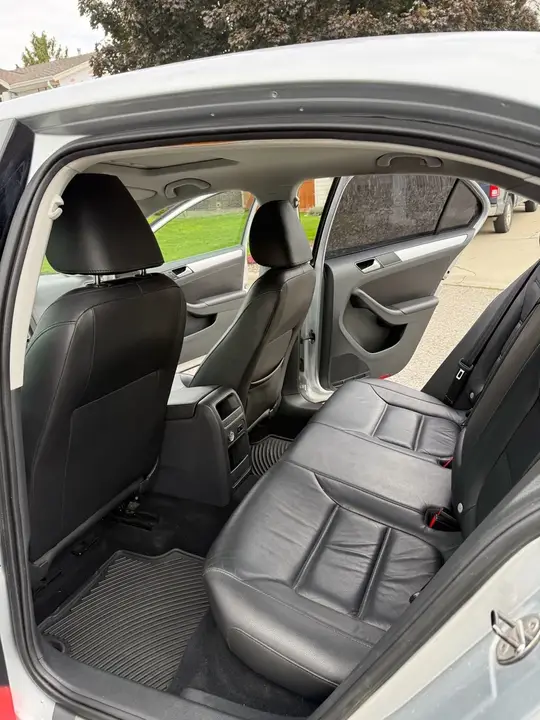 Volkswagen Jetta 2012 photo 4