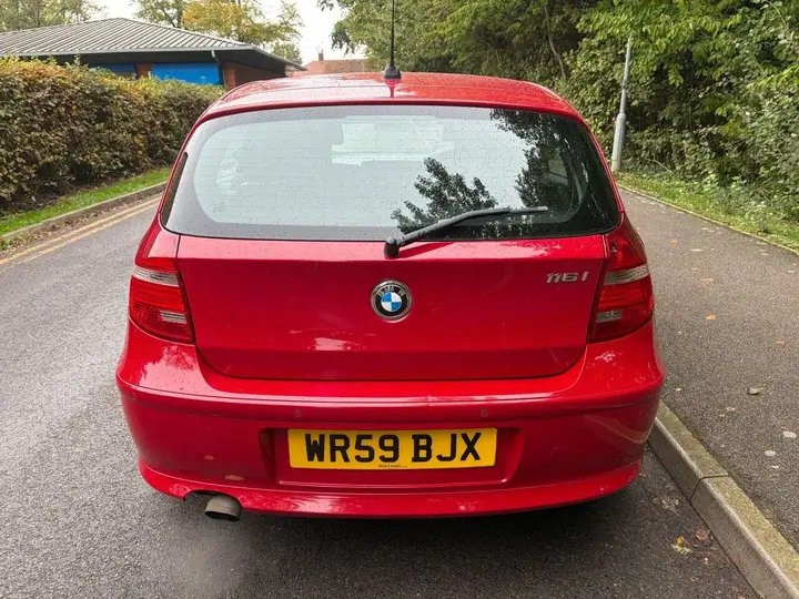 BMW 1 Series 2009 photo 3
