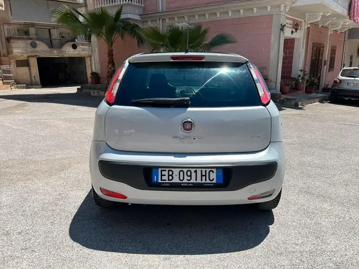 Fiat Punto Evo 2010 photo 4