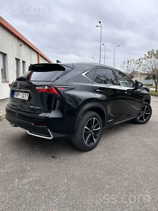 Lexus Nx 2017 photo 3