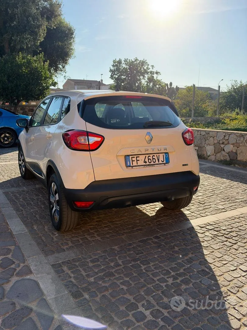 Renault Captur 2017 photo 4