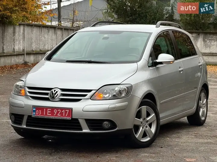 Volkswagen Golf Plus 2009 photo 2