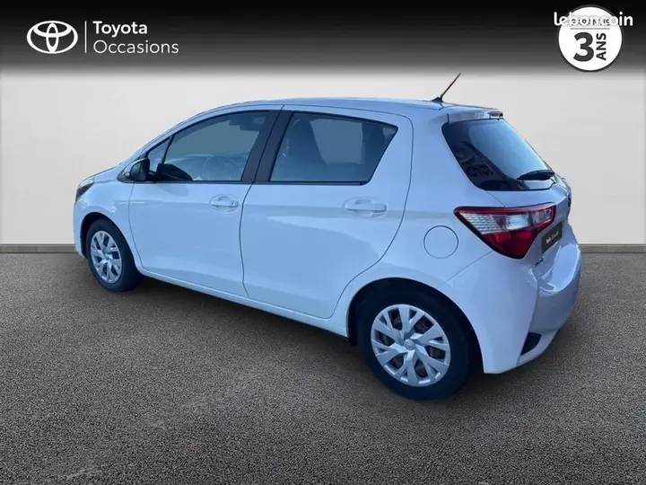 Toyota Yaris 2019 photo 2