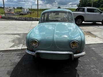 Renault Dauphine photo 2