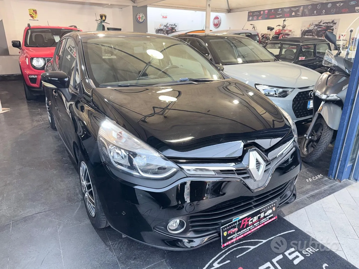 Renault Clio 2016 photo 2