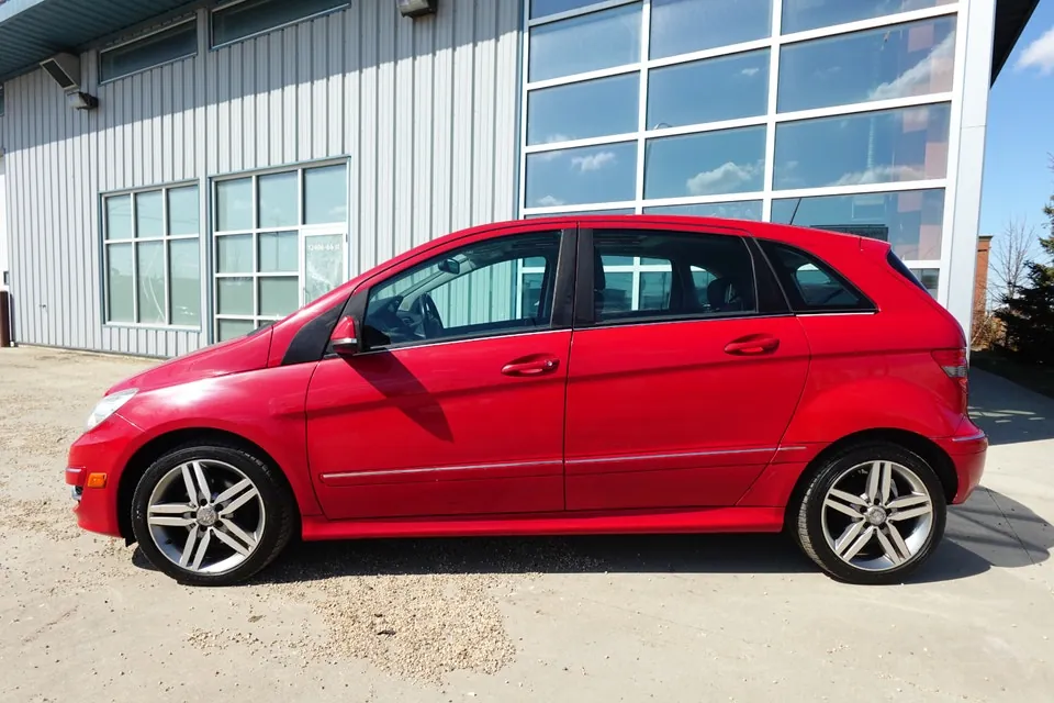Mercedes-Benz B-Class 2011 photo 4