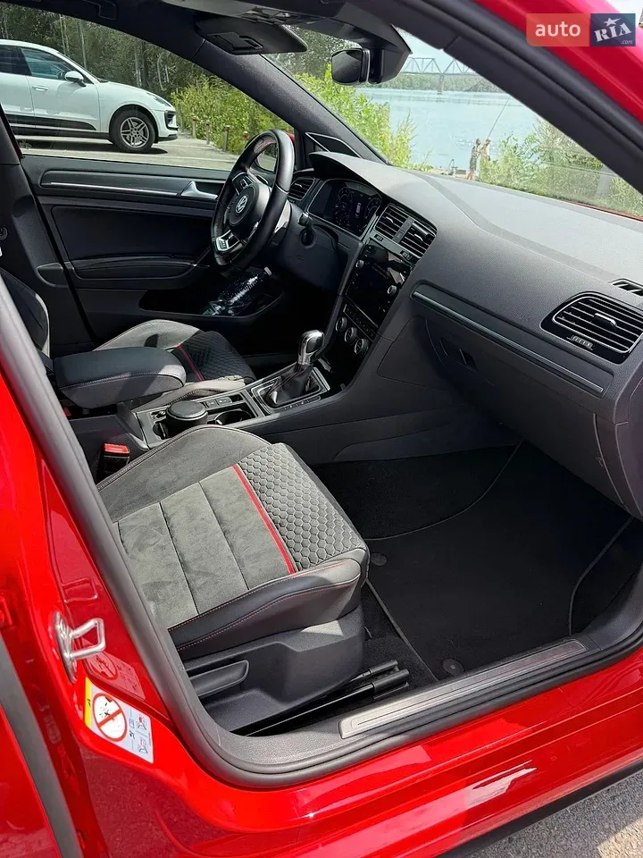 Volkswagen Golf 2019 photo 5