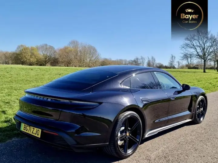 Porsche Taycan 2021 photo 5