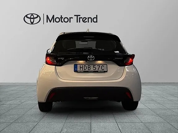 Toyota Yaris 2023 photo 5